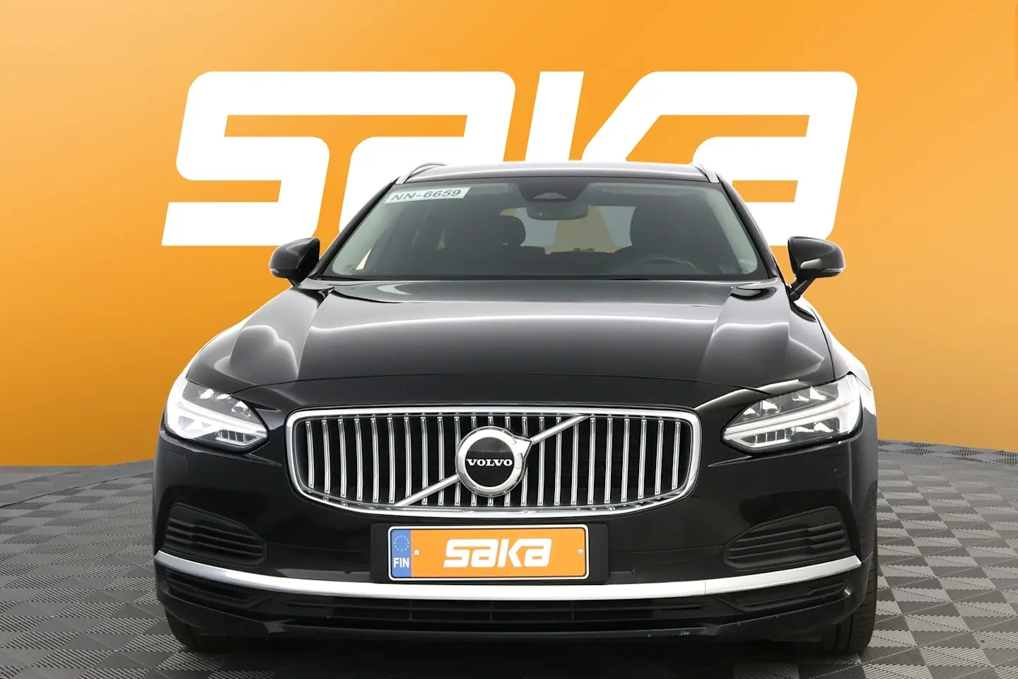 Car Image - 3YH1vpQW71BFXo5zbQGTJ6