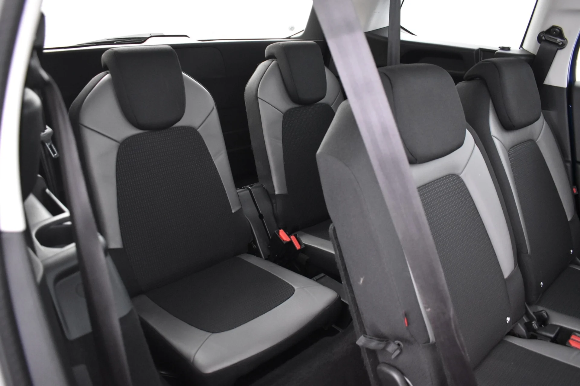 Car Image - 1MEumfSUFqoXwMNgeE9STc