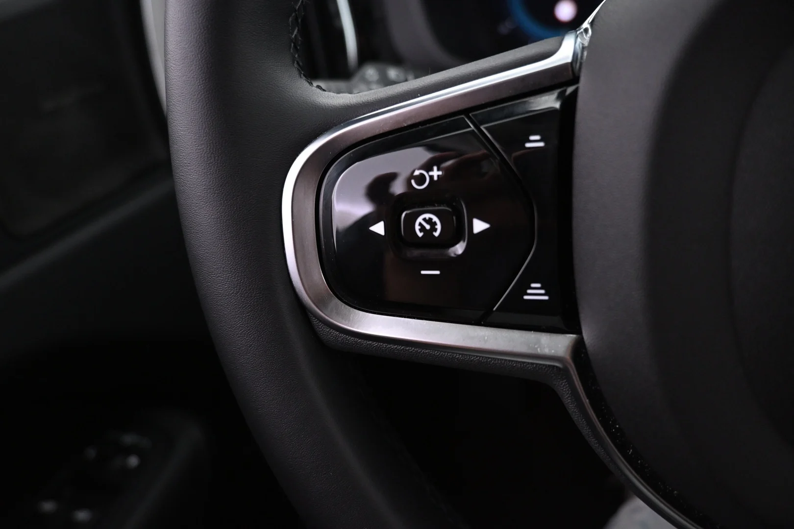 Car Image - 1aws4qwXzAG7Jqu1txr3cW