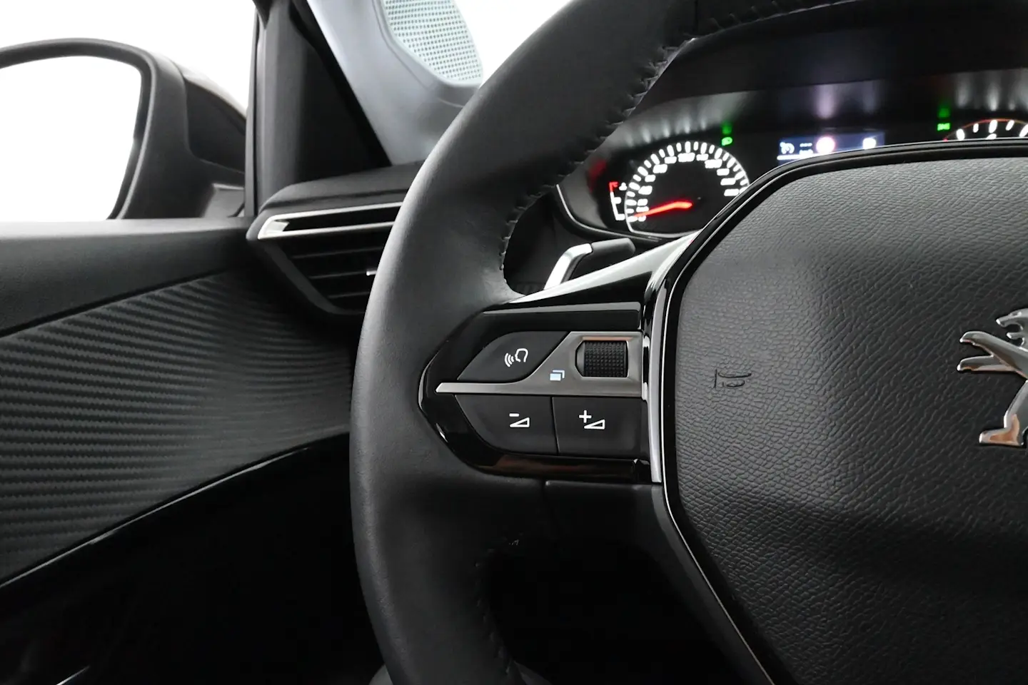 Car Image - 5S6OIYH1xY0Qga2K1EfDNv