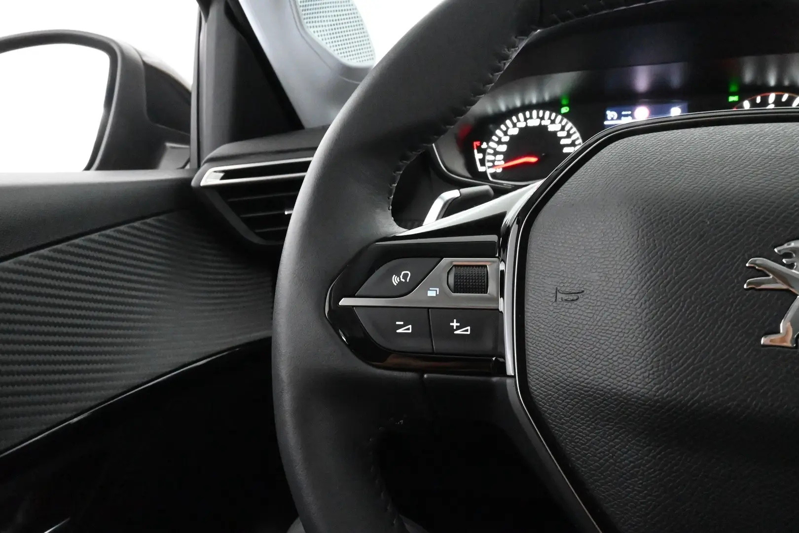 Car Image - 5S6OIYH1xY0Qga2K1EfDNv