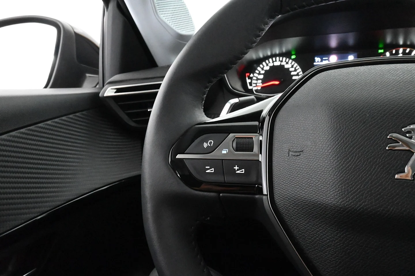Car Image - 5S6OIYH1xY0Qga2K1EfDNv