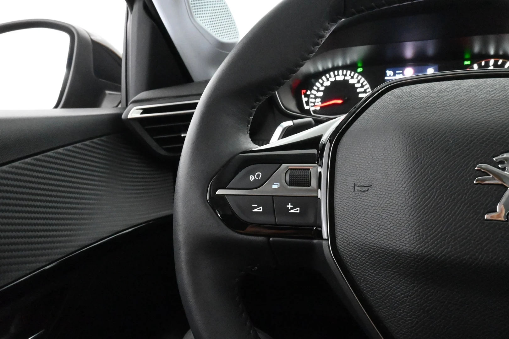 Car Image - 5S6OIYH1xY0Qga2K1EfDNv