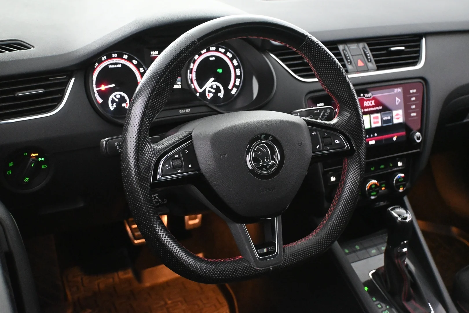 Car Image - 321BbH0vYxqlgLrzDtIOQz