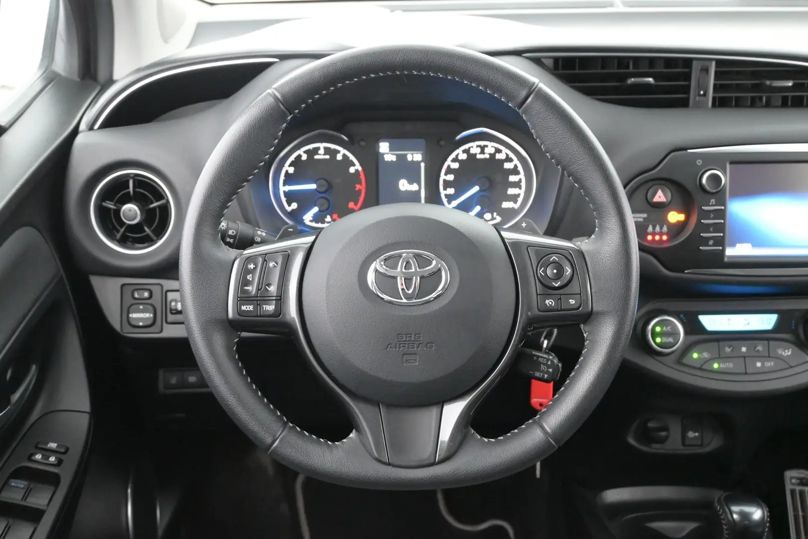 Car Image - 6MUoo0UofYC7e4LaxioKNa