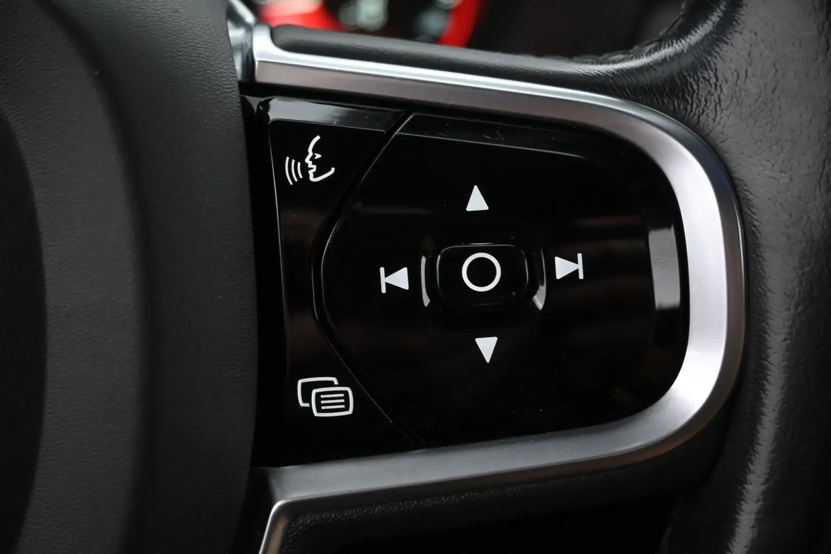 Car Image - 4JO2hyESJ2ucNvv72lsXn
