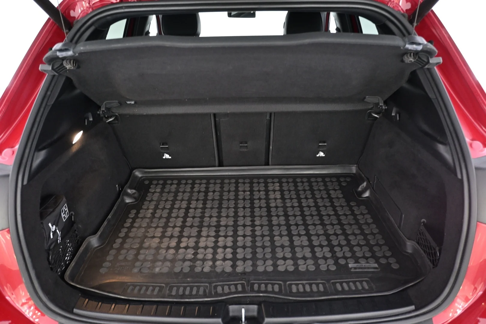 Car Image - 4licdQg1UjH8qLx4GvOF9O