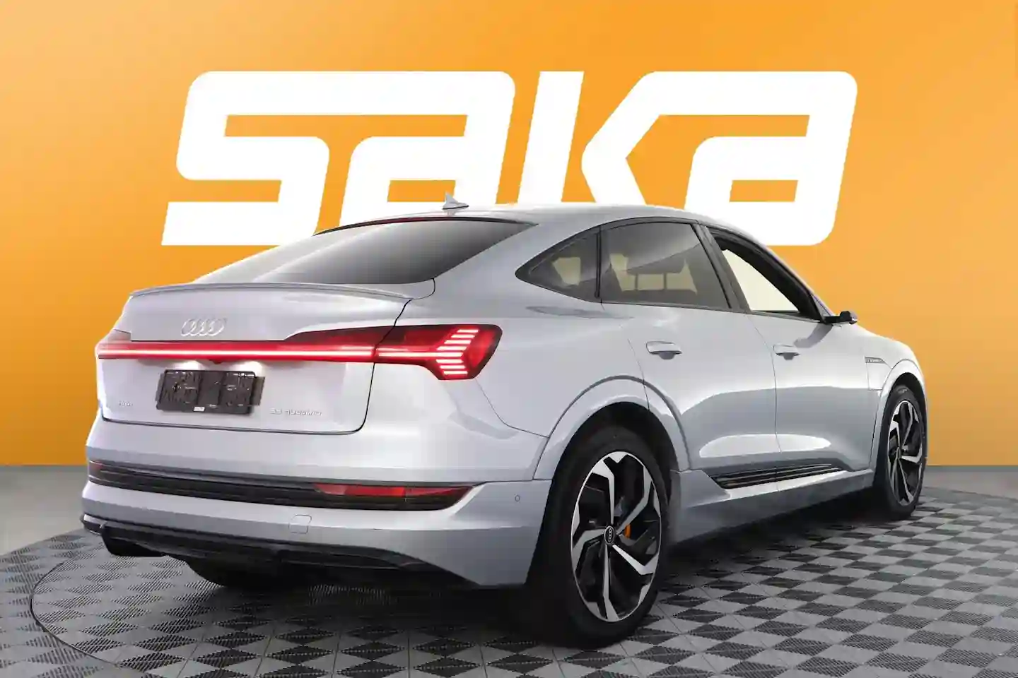 Car Image - 4krgcFVEYlxDmwvLHi7mva