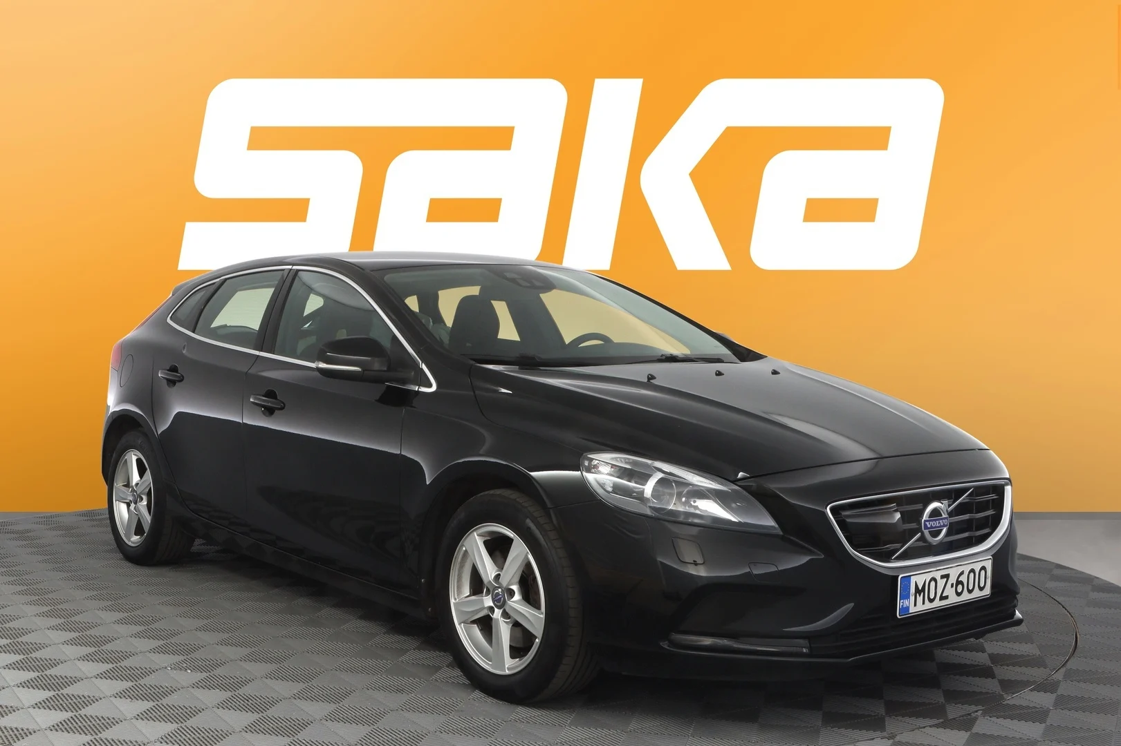 Car Image - Wg8SudLzlc9snLSM6mHfs