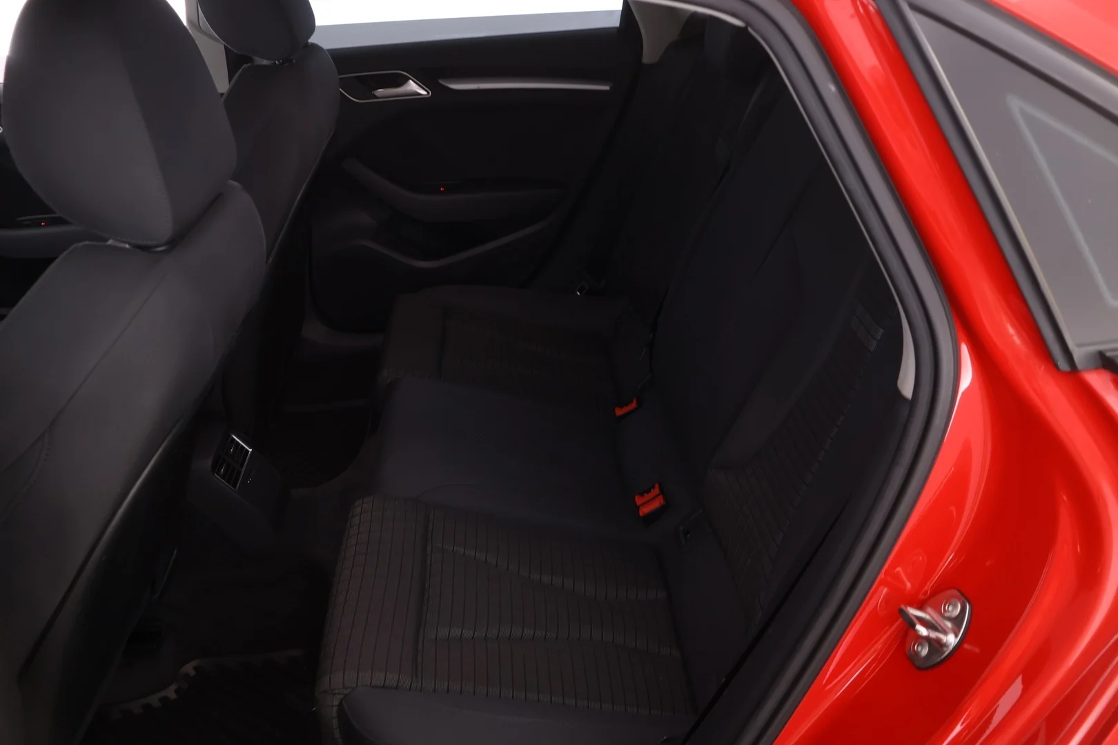 Car Image - 5uoSI7z42O0z8BQNve29NC