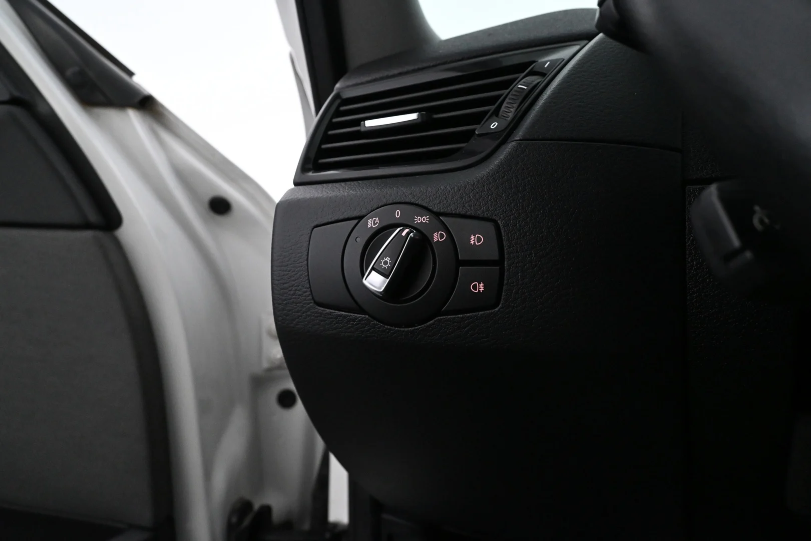 Car Image - 5mCyS7xm1gecnRqReXiBvy