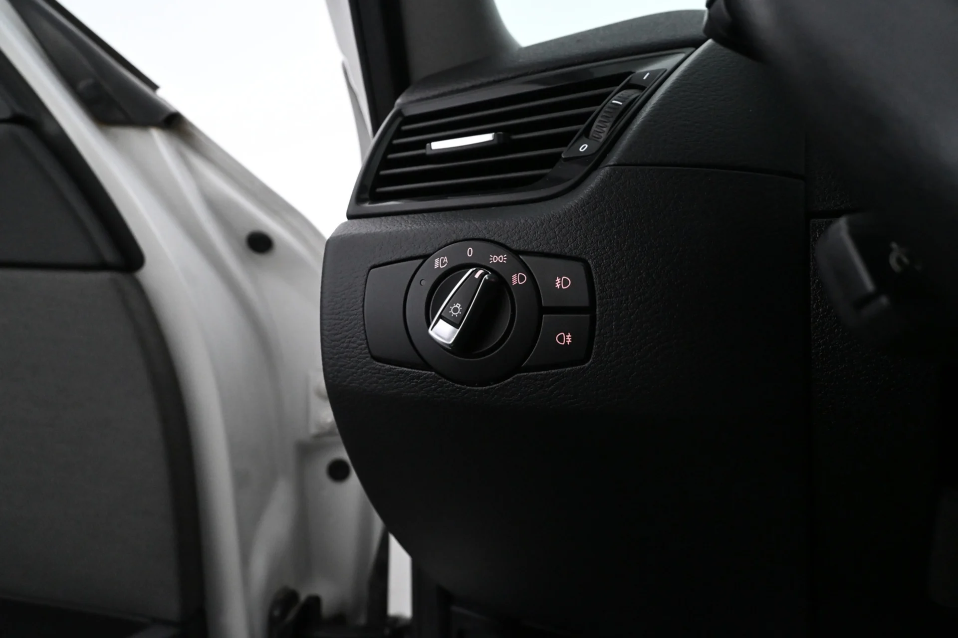 Car Image - 5mCyS7xm1gecnRqReXiBvy