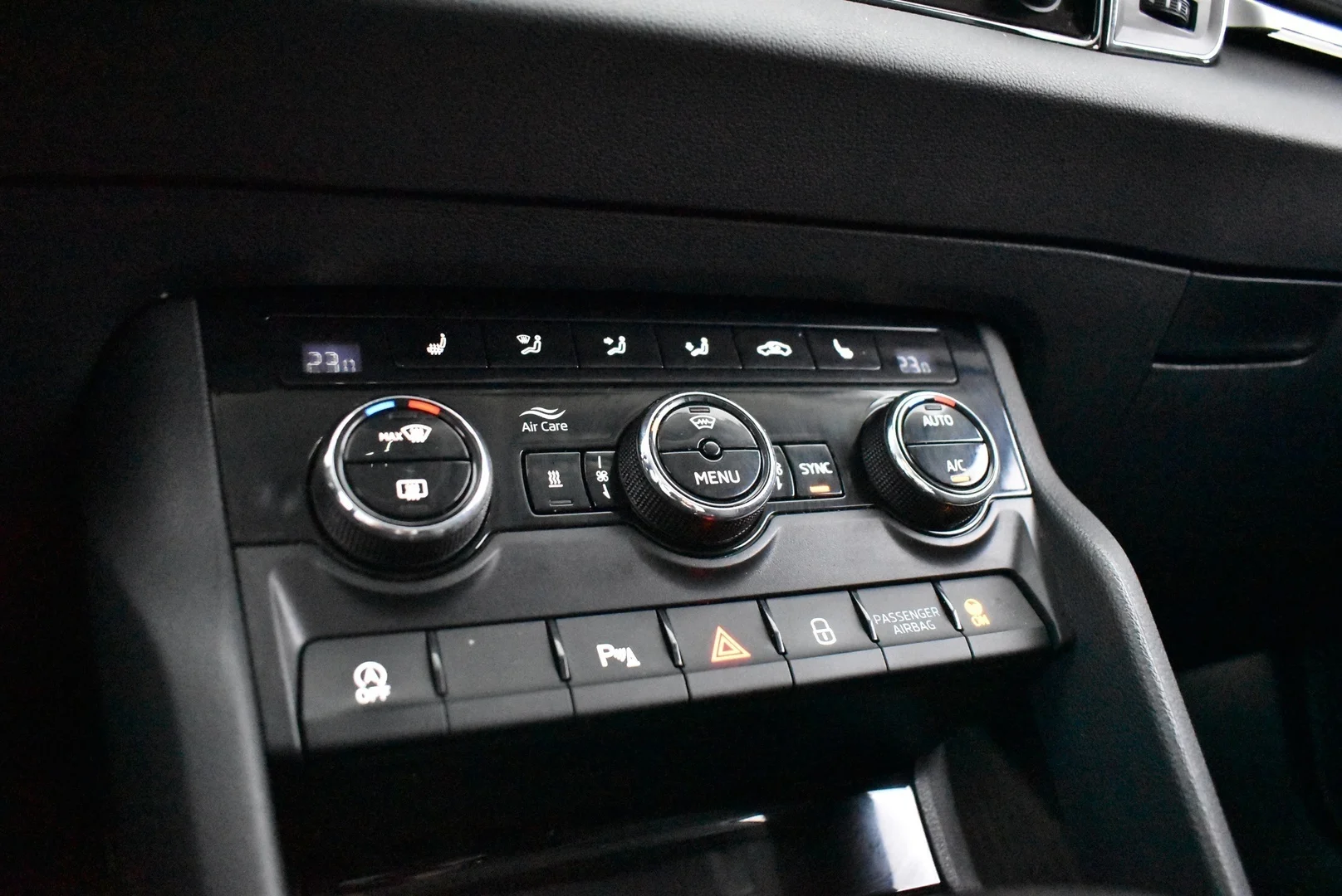 Car Image - 4fVA6CMjUAcXukUueOYxiB