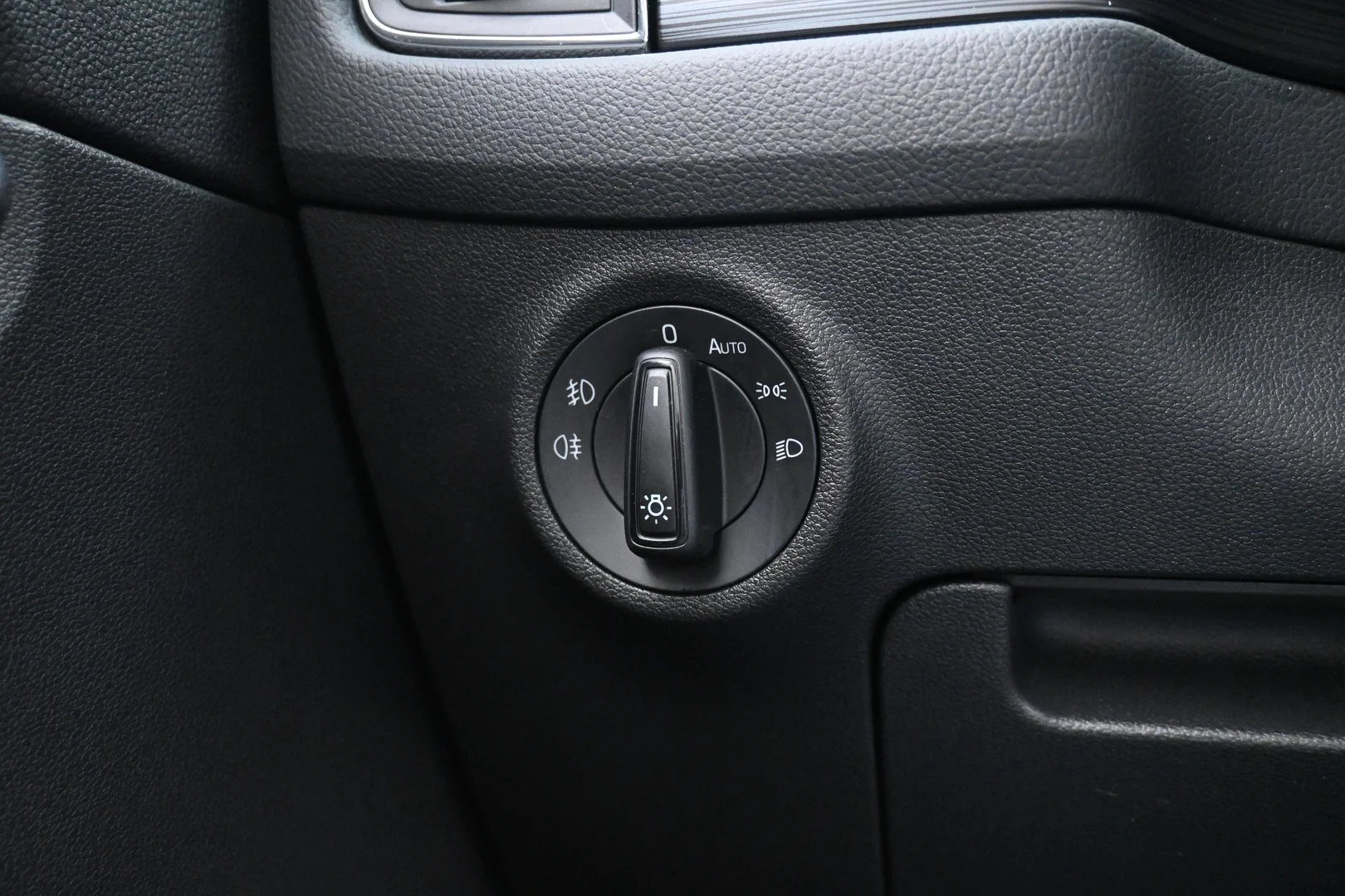Car Image - joTZbZQaALyiWr3nyQrGC