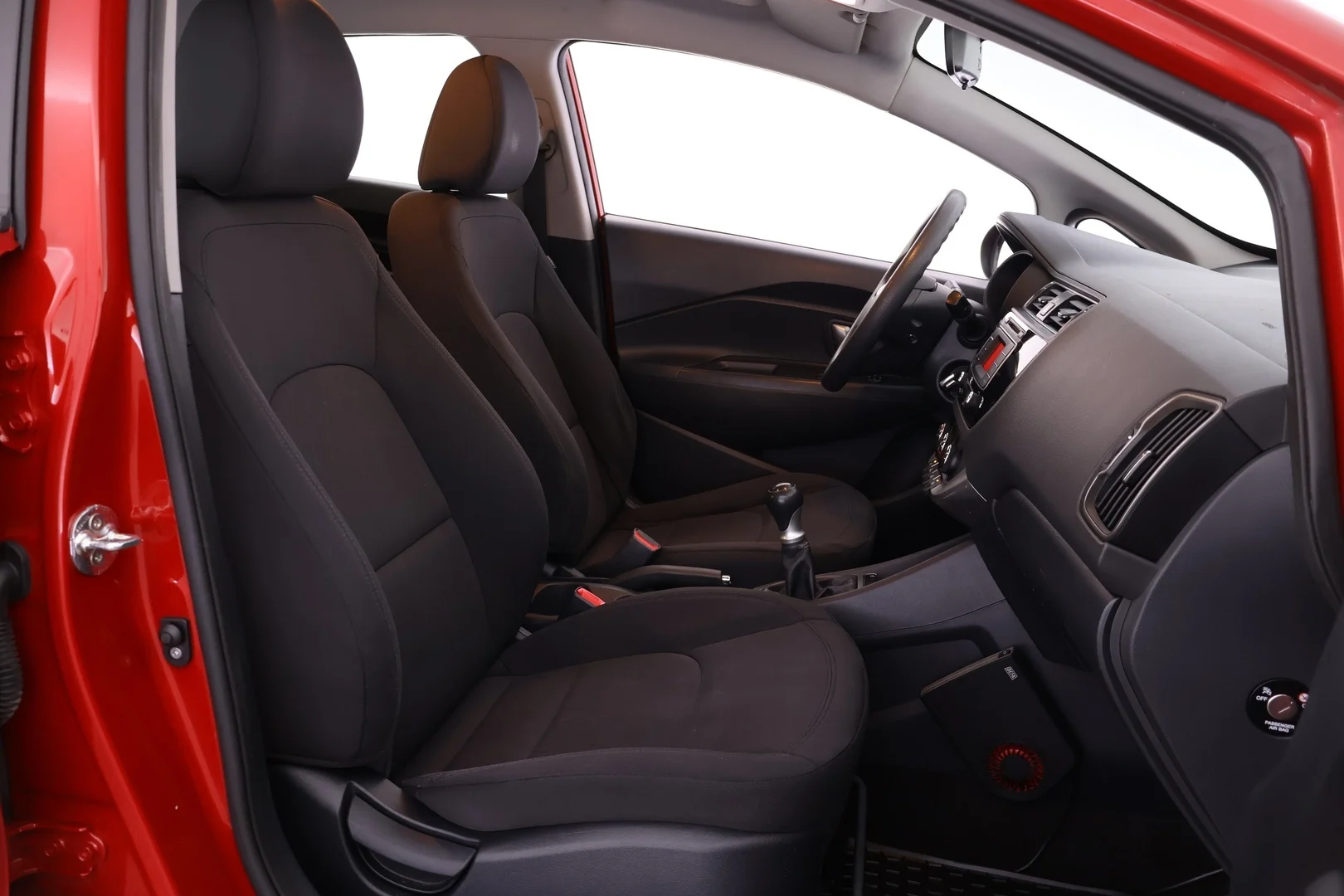 Car Image - 20EQLr3wJFuEdHnRezTPSs