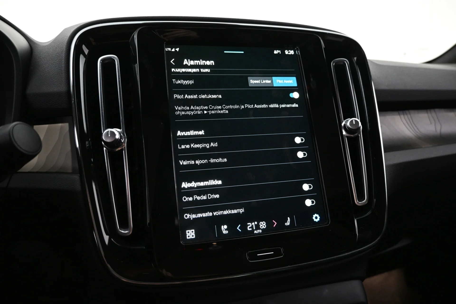 Car Image - 3RuyHySQ9lvMYydzELX1z2