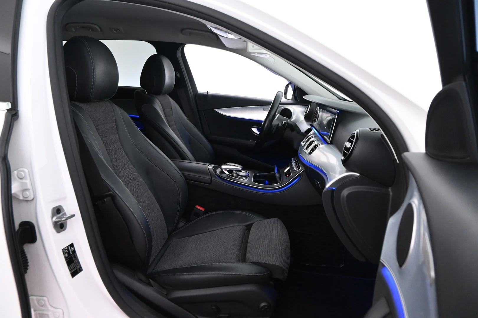 Car Image - e4D1byhqctysAf8PQATed