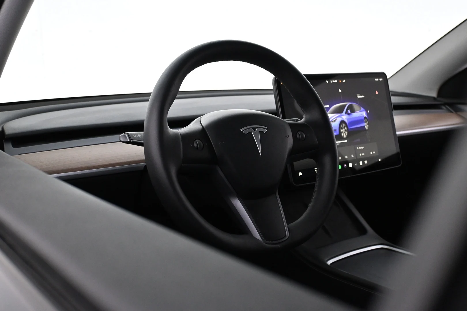 Car Image - 4wEhpALRdFjsyyXur4eTyR