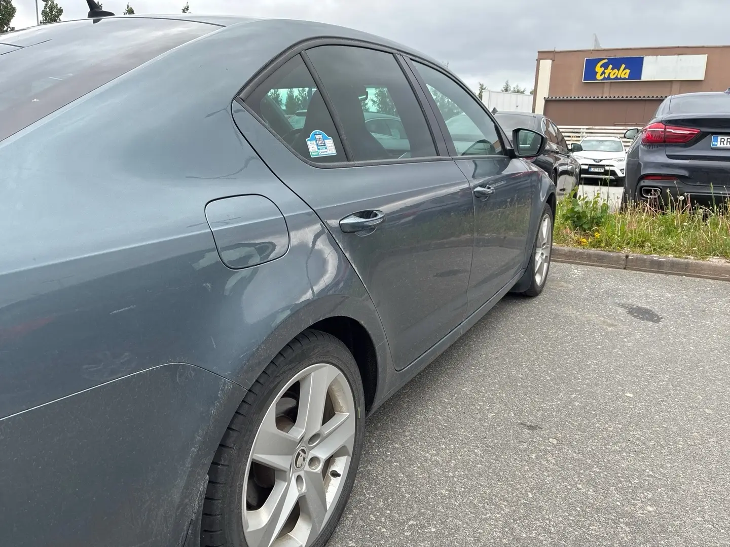 Car Image - 3BfciMCQhycyIwNeEGBNHw