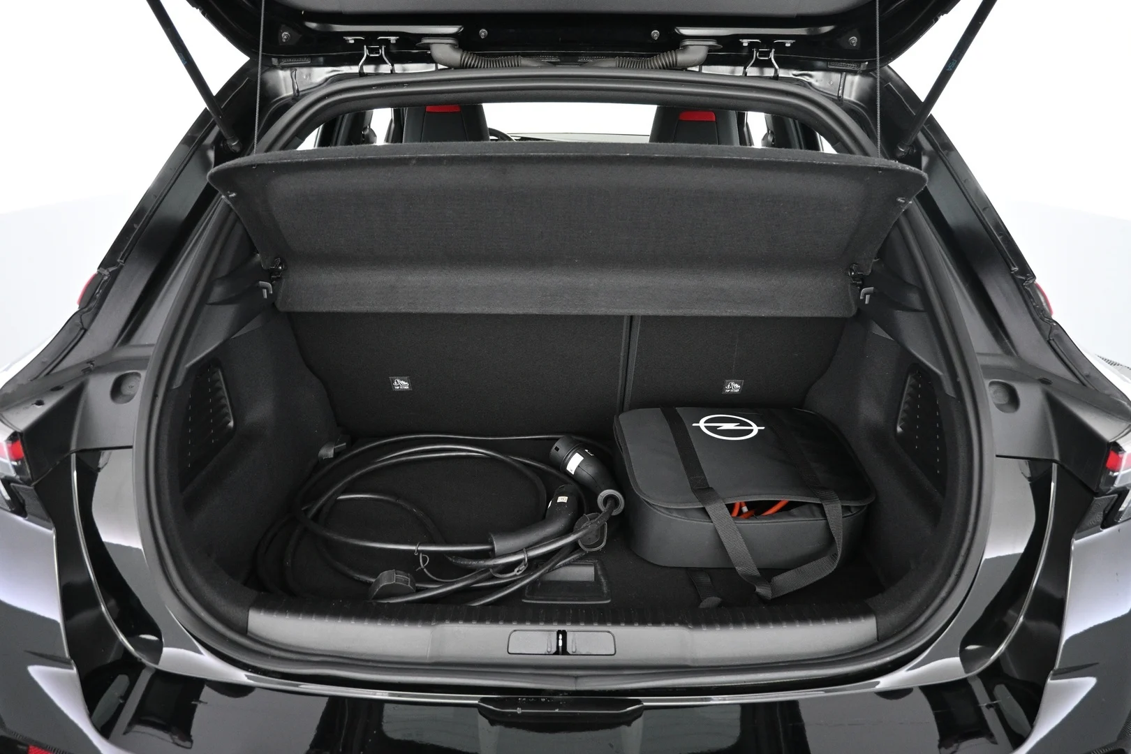 Car Image - 6ScOenLXRKCBmebWbgfvUf