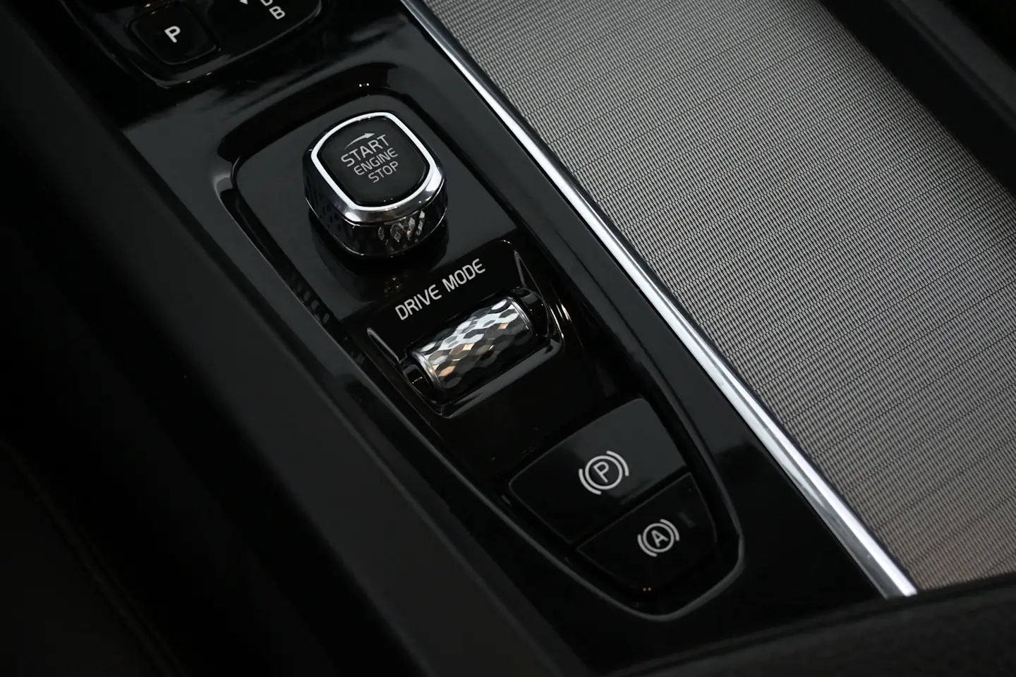Car Image - 3zHdd65oEoUEbml5llbsC3