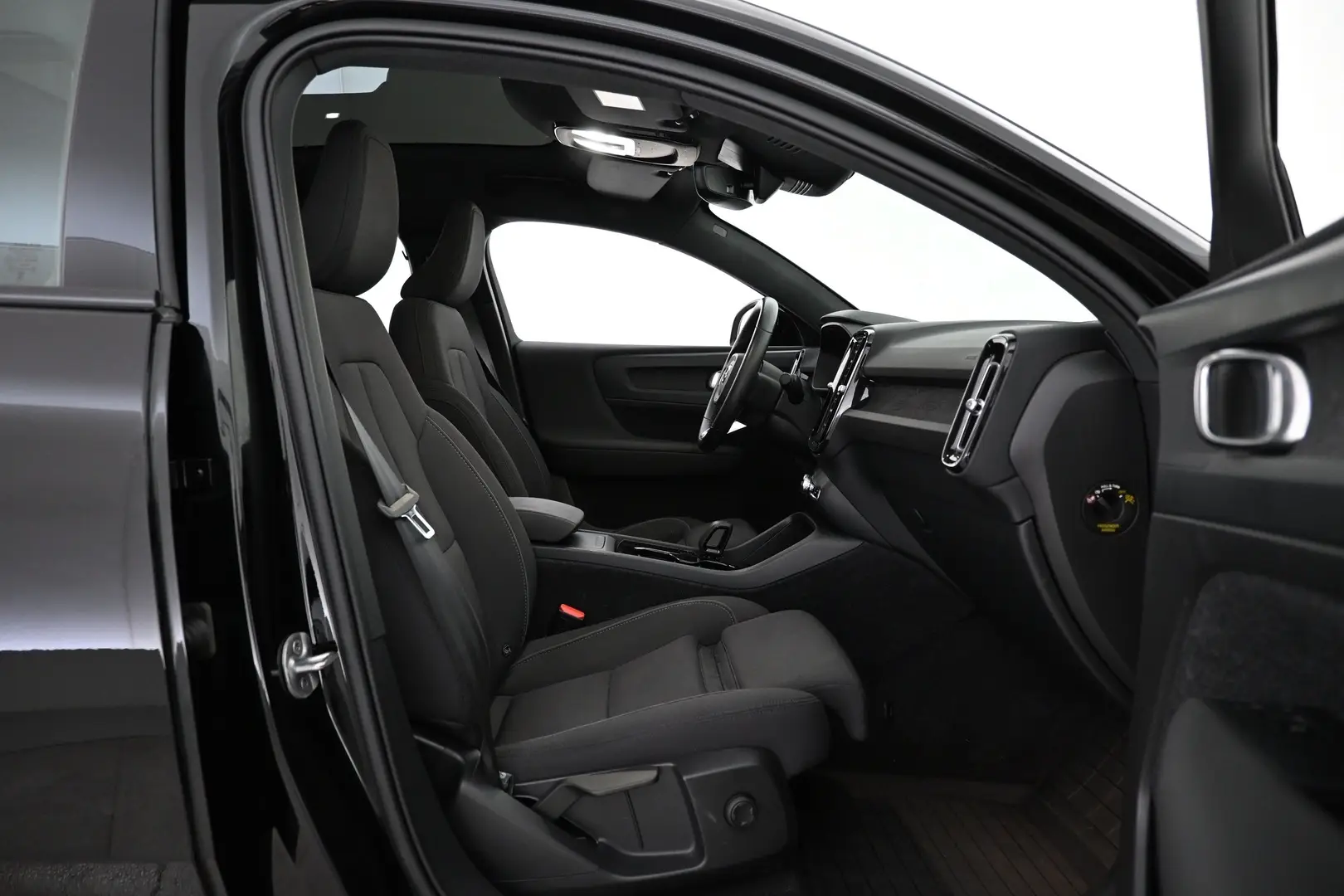 Car Image - 2iIi0eN5oZAIKqCTStebo
