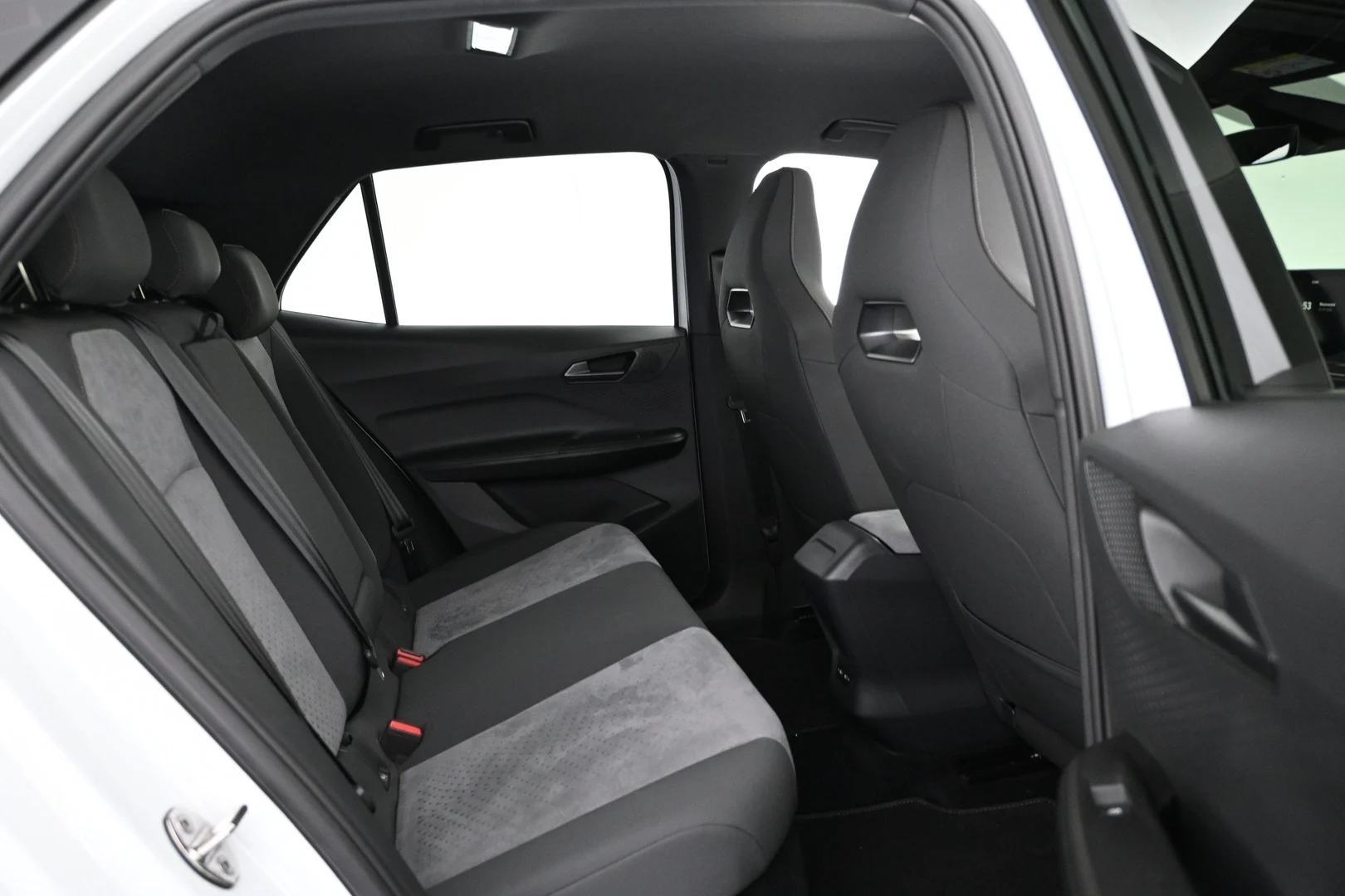 Car Image - aehOSH3ITWexAVqGsDoVA