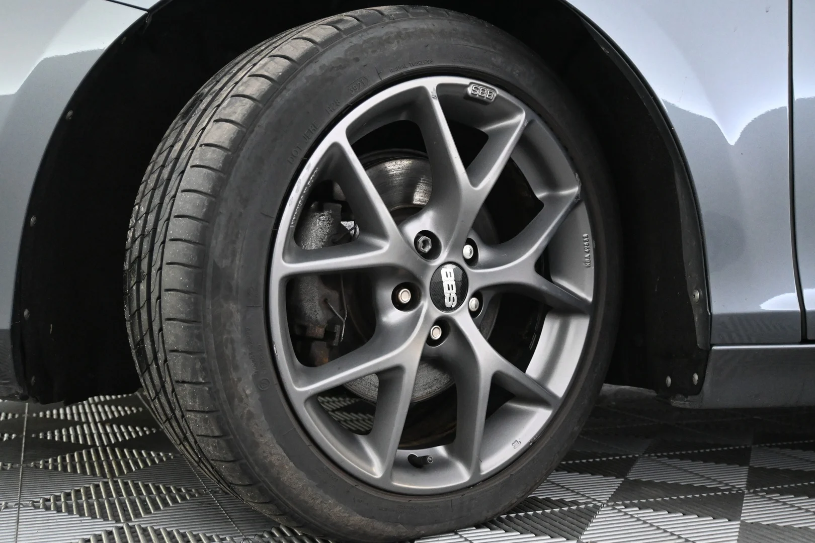 Car Image - 4UUtbR0MF4TY3QgRmK6hjS