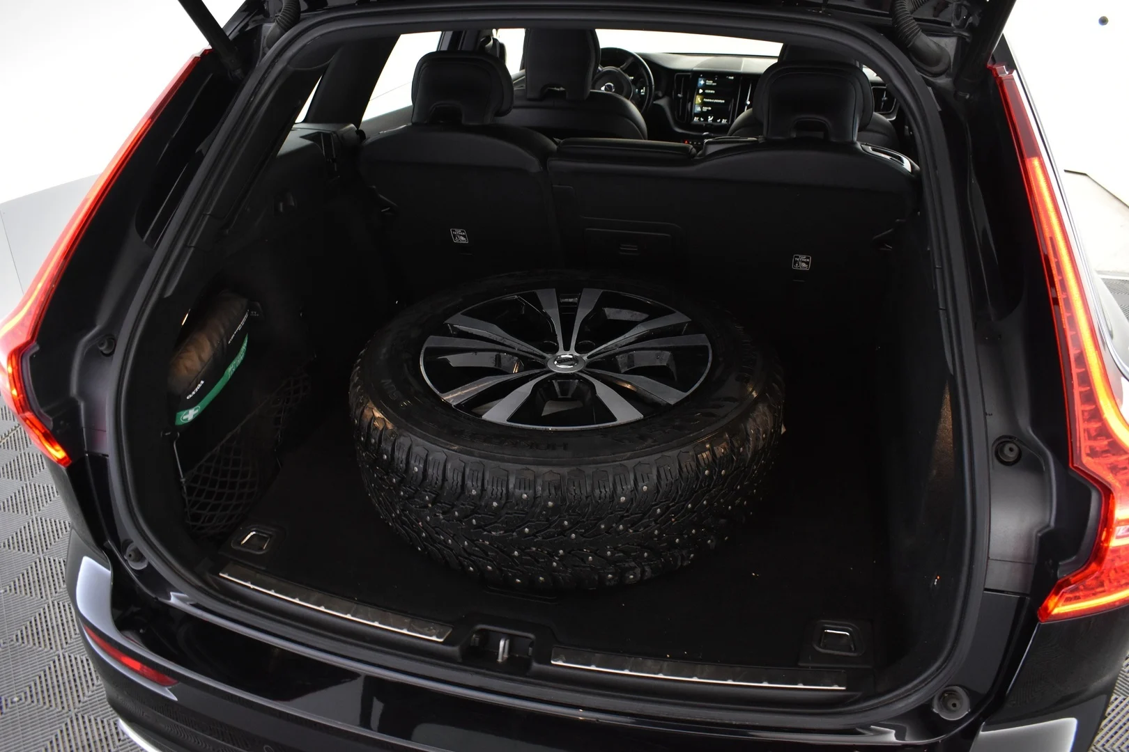 Car Image - 6f9F5wCcHwBg1Or60RIunr