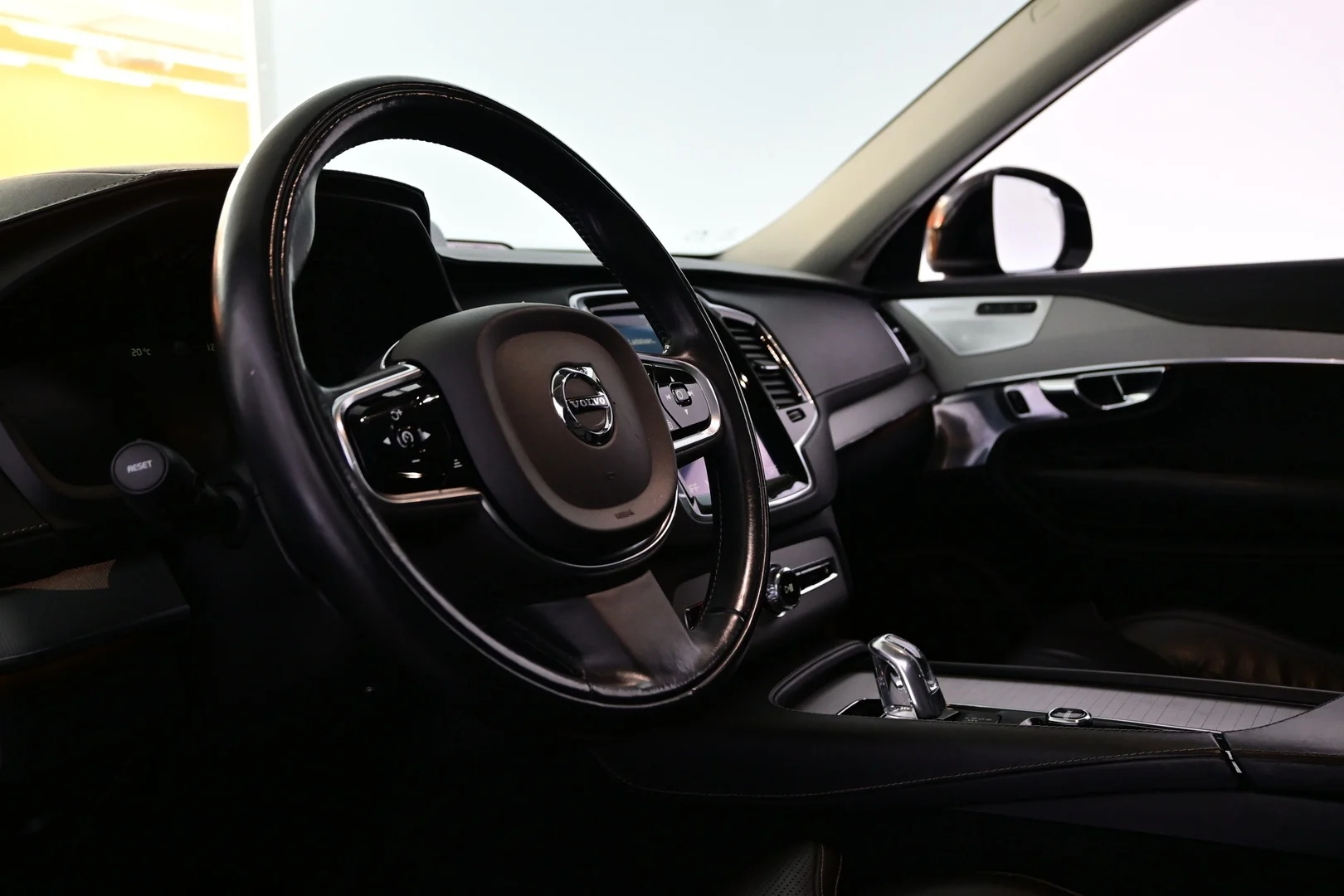 Car Image - 6fCyPqM4OE7hdc2ZqfyOQ7