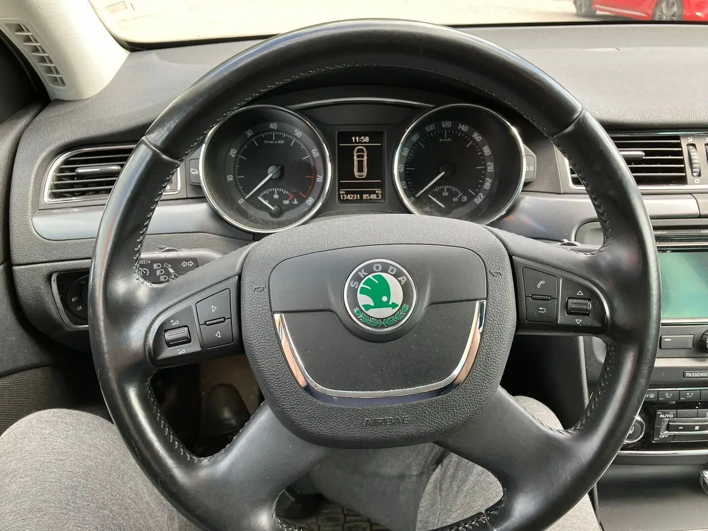 Car Image - 2gbnXzu47nrNFDmAGCnWQo