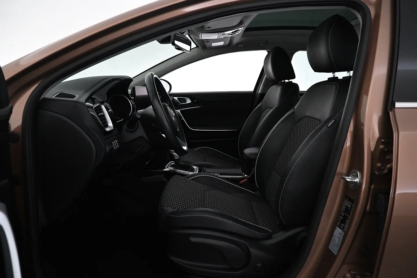 Car Image - mVzSH0z5FOjhJ8fPgX1cm
