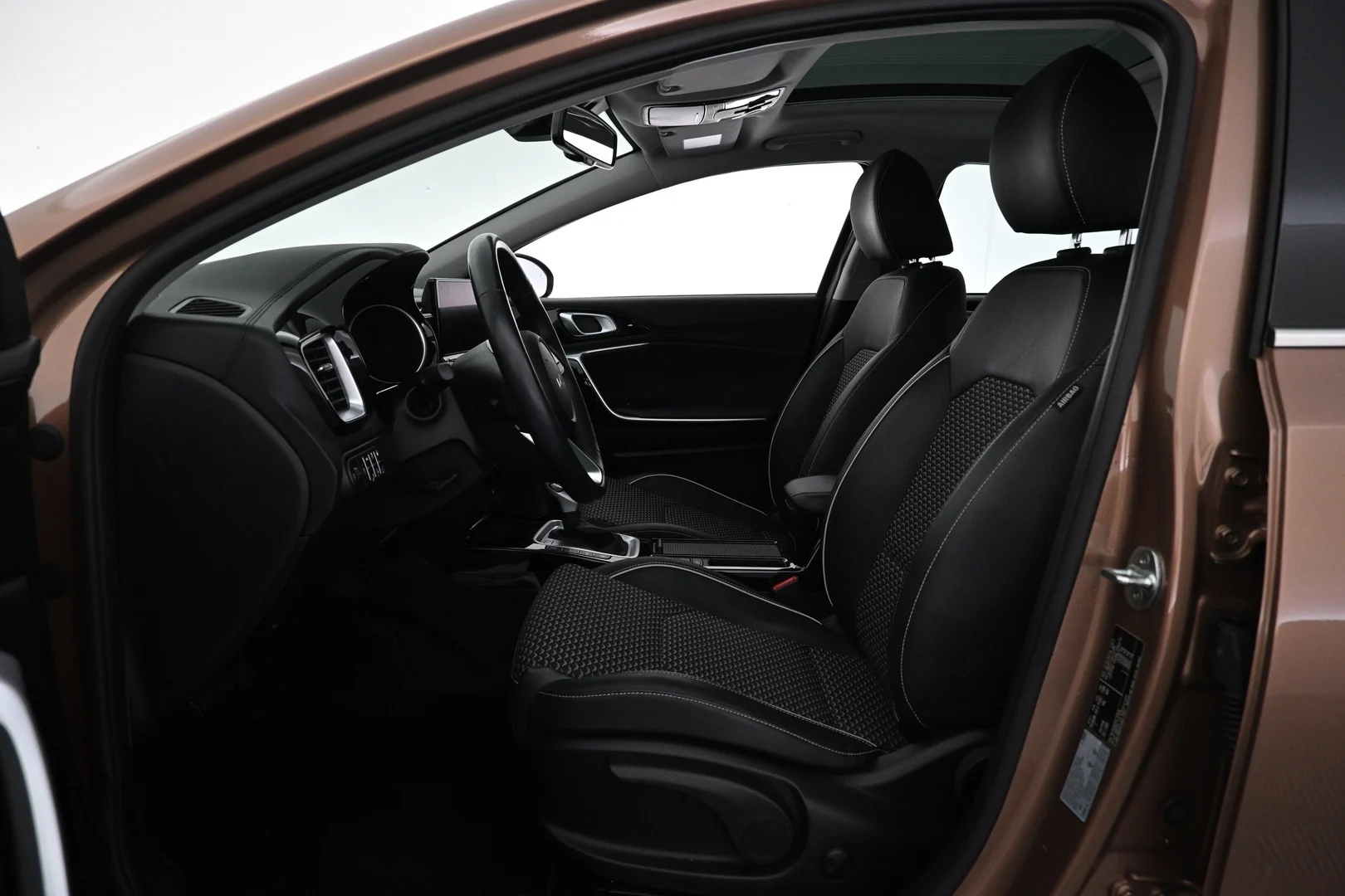 Car Image - mVzSH0z5FOjhJ8fPgX1cm