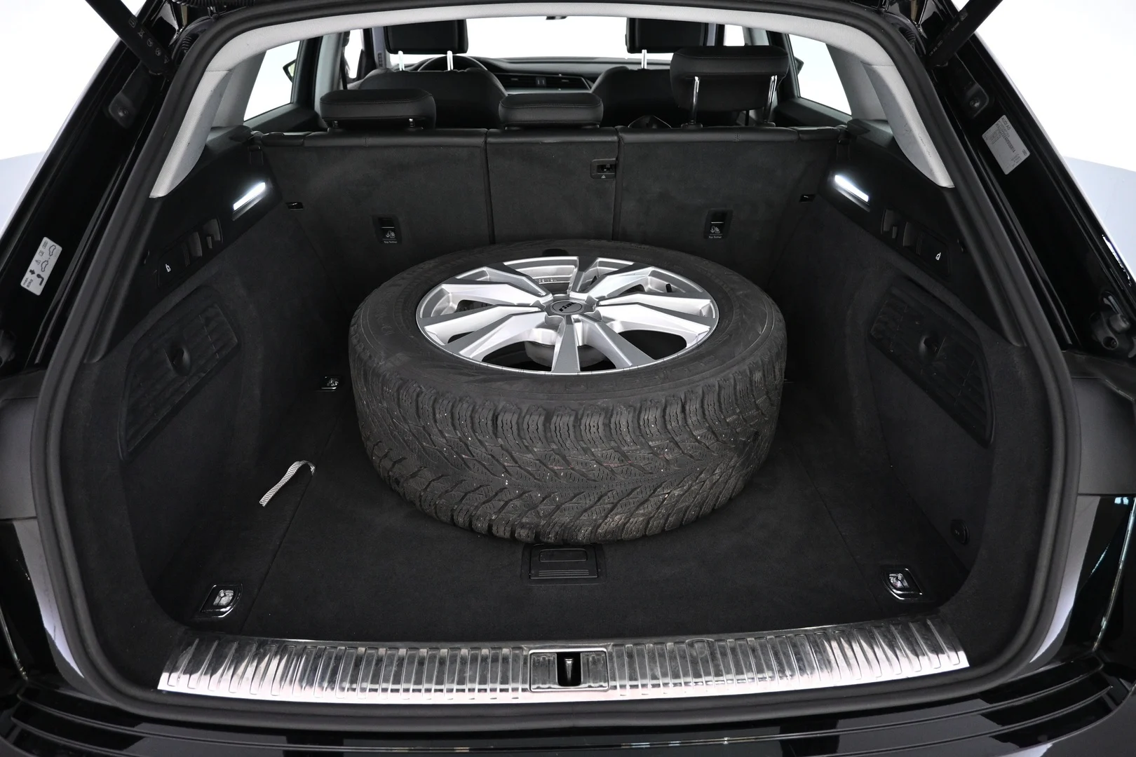 Car Image - 2FlHjuij34xjcjoTugVVCb
