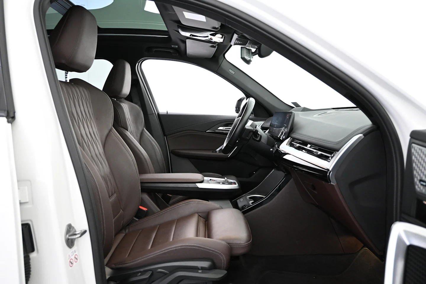 Car Image - 12JlXNuBvzFuqh9KMbnke6
