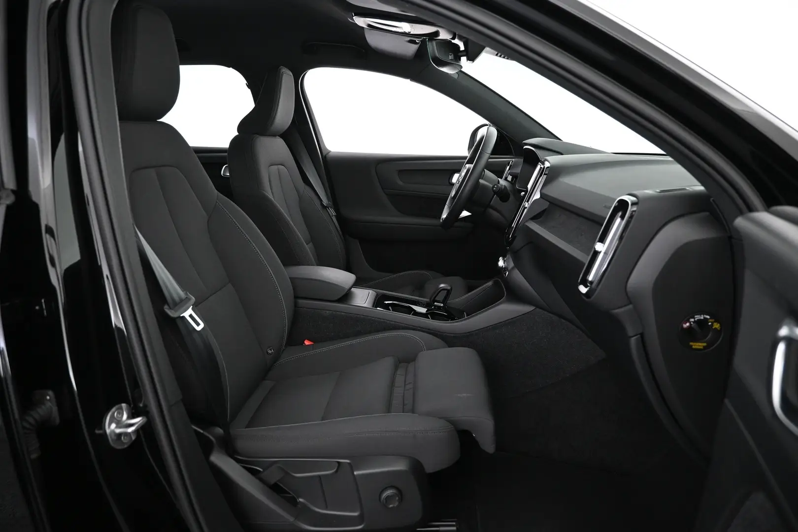 Car Image - ncwLnNZfywKt8mJWmnkgz