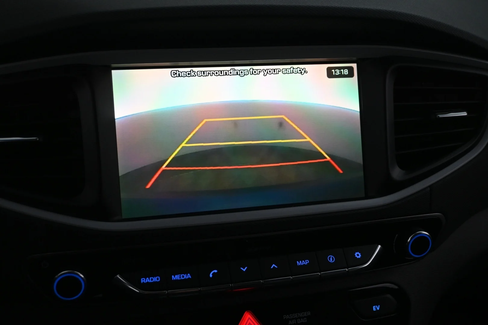 Car Image - 2WDZiRU2IUF3pAmzLe9wQT