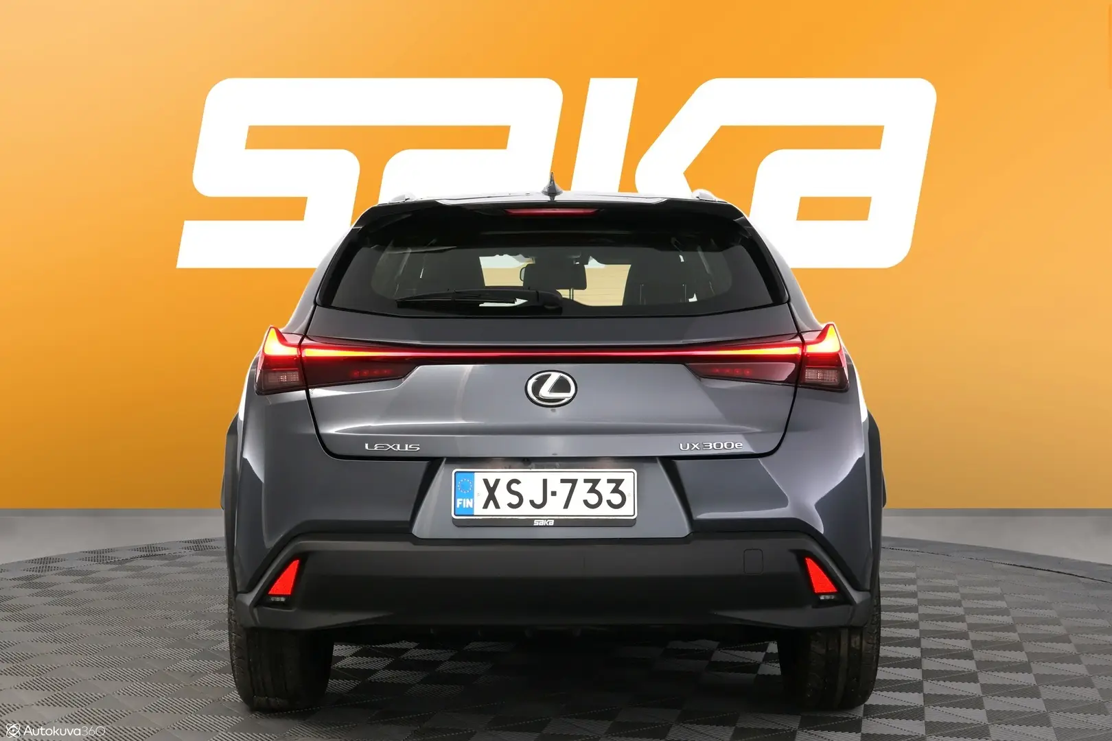 Car Image - 3Lxx1tuTk9mJaAMqc6ot8L
