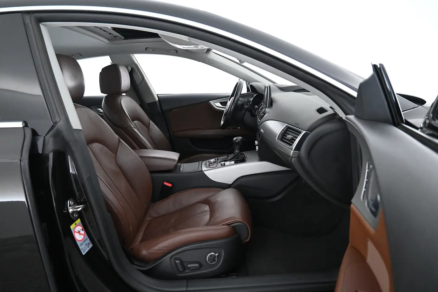 Car Image - 5jyNhnt9hopTDT2gRZMM0K