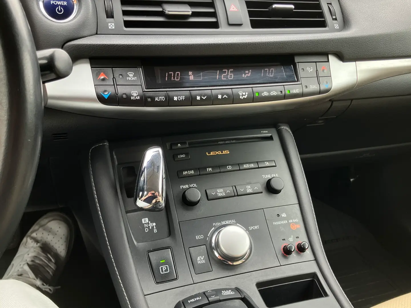 Car Image - 3Q2LtdUXcKXmxNS5cQo0Vt