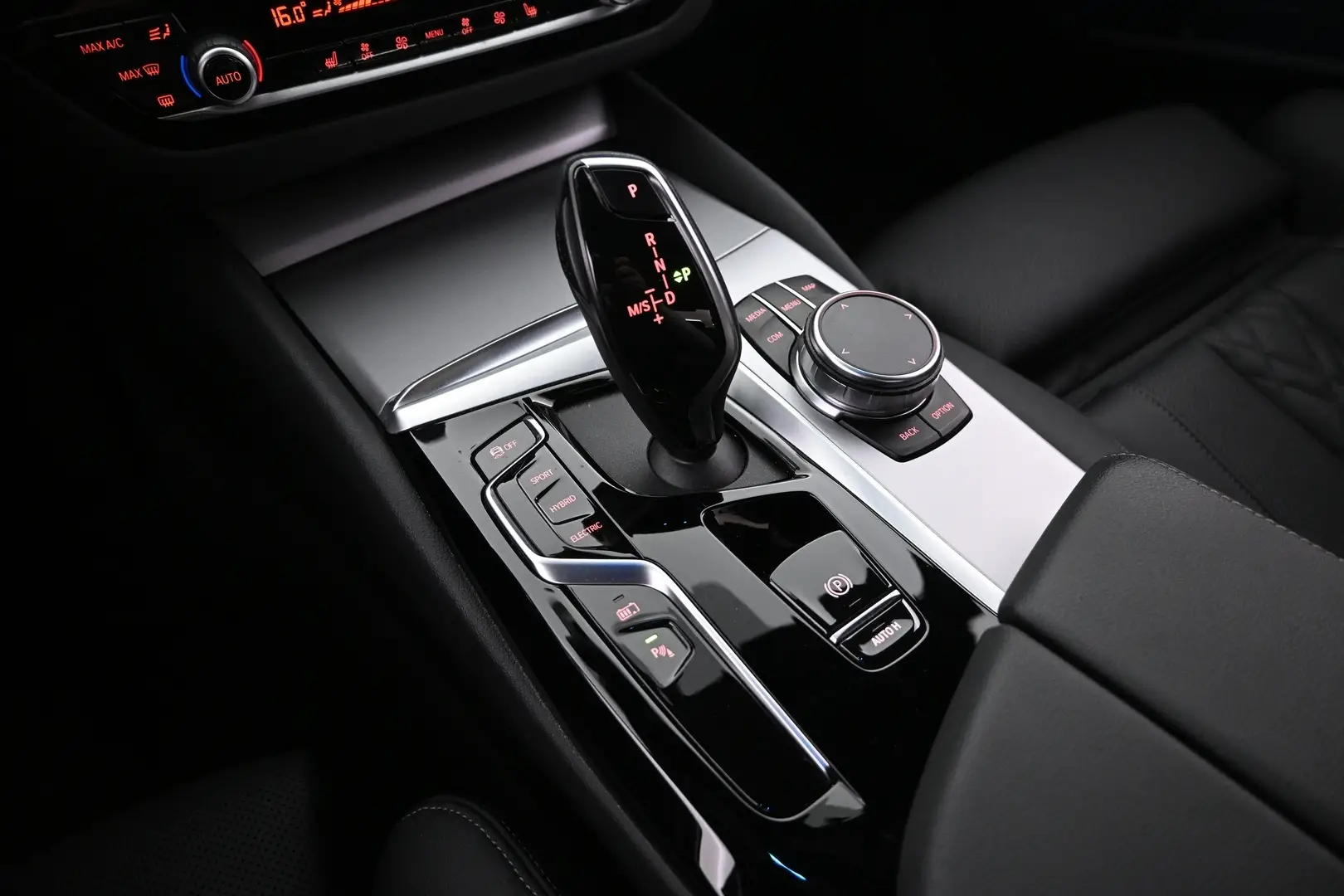 Car Image - 4CFbsftWQ6f1ESiVdTc7f