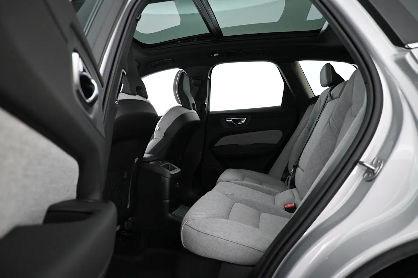 Car Image - 1FSL5YJtvMY9vkgj9ZUYGh