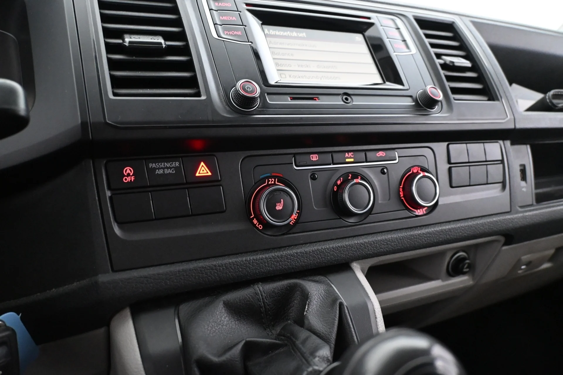 Car Image - 6ujXGNedO60OZsMQMhpd9P