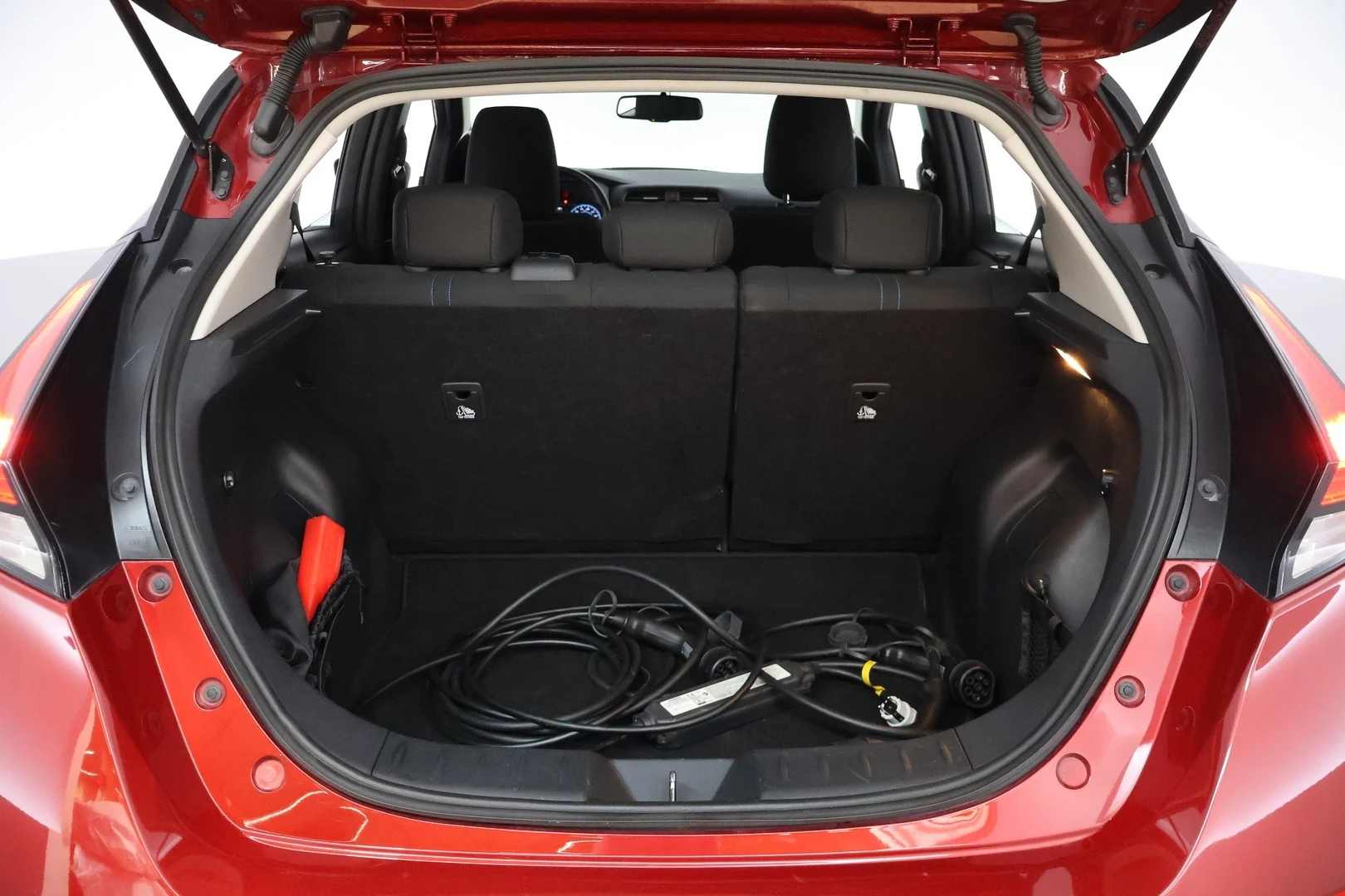 Car Image - 5tdqCCAfJ1mxrXiomK9a8v