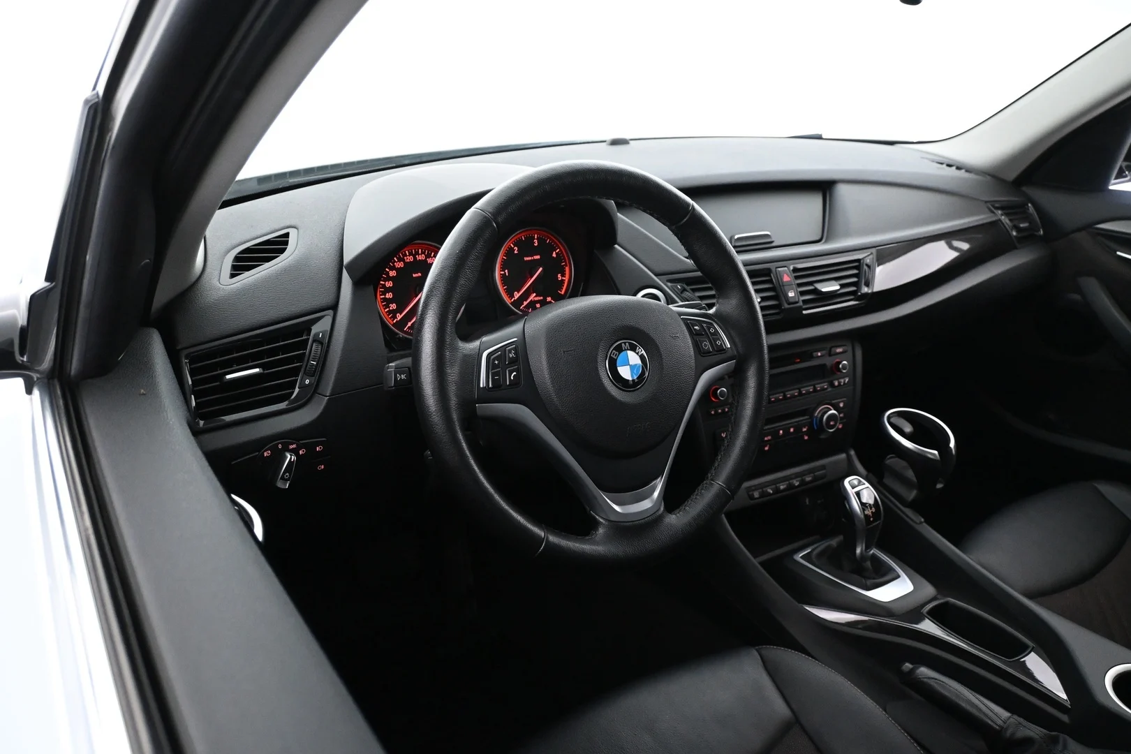 Car Image - 5v1FVGQYMEpBqs8xFfDkg8