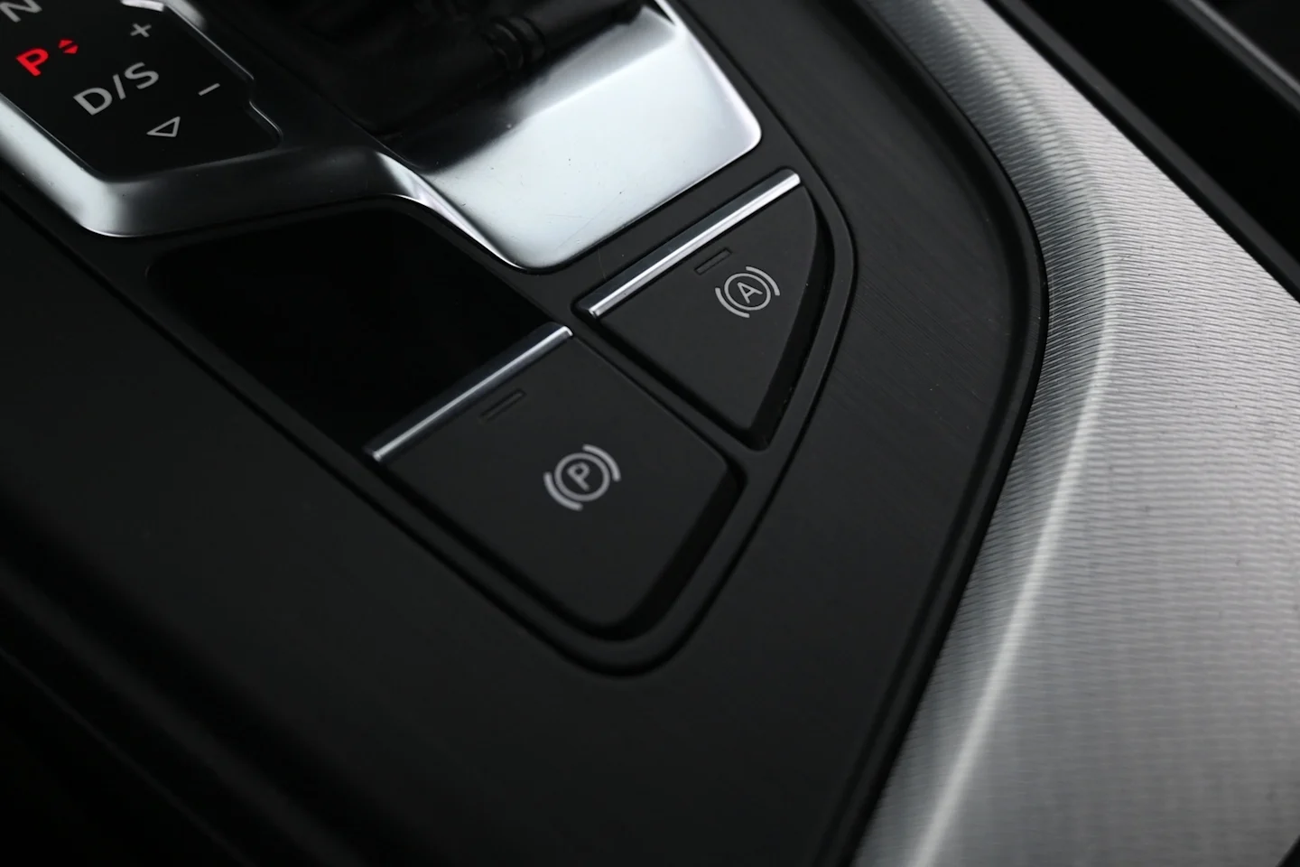 Car Image - 4Iyh0N4bR0xnA8UtFq0z0t