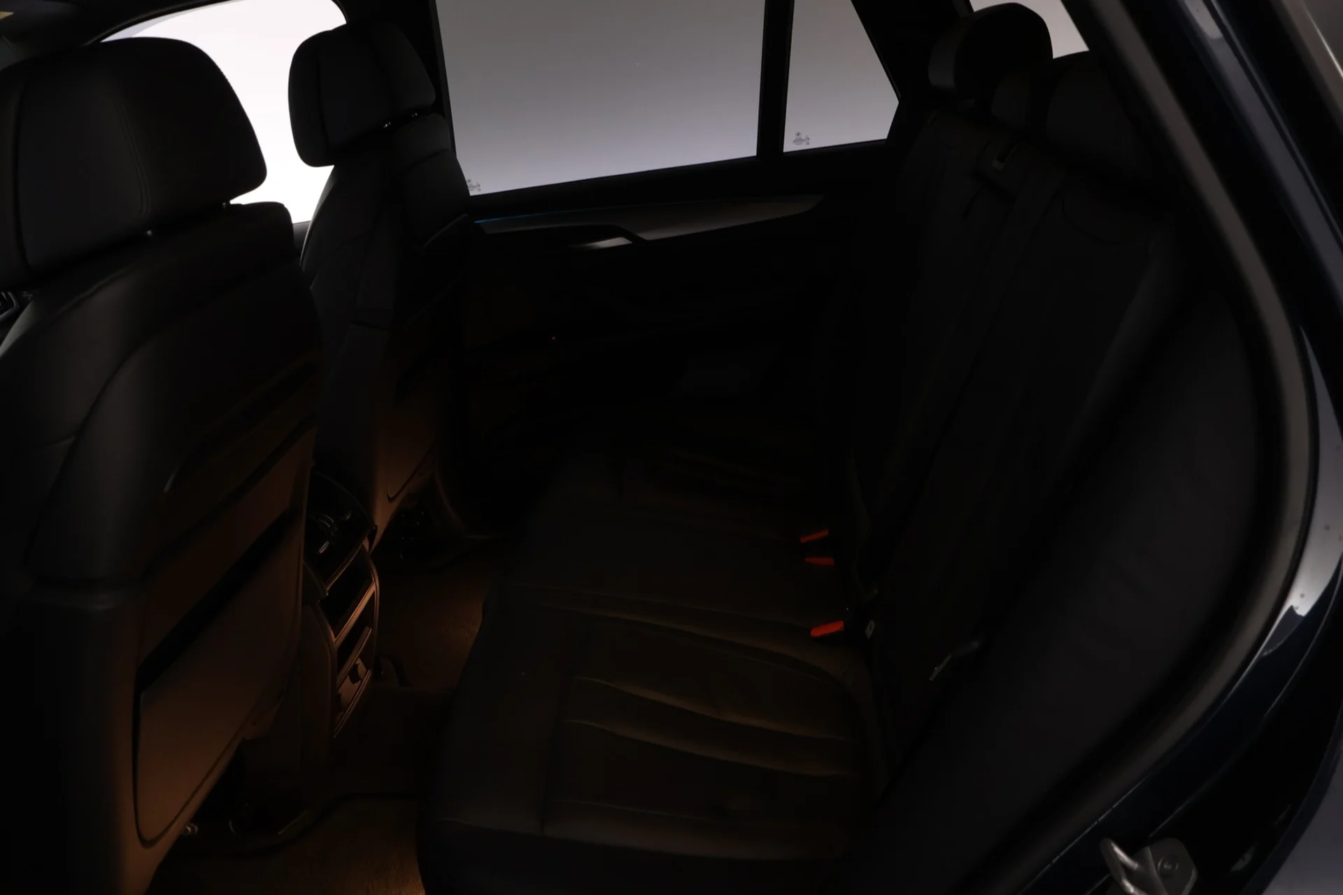 Car Image - 61bNvYVq0zFWkNkkgQVZY