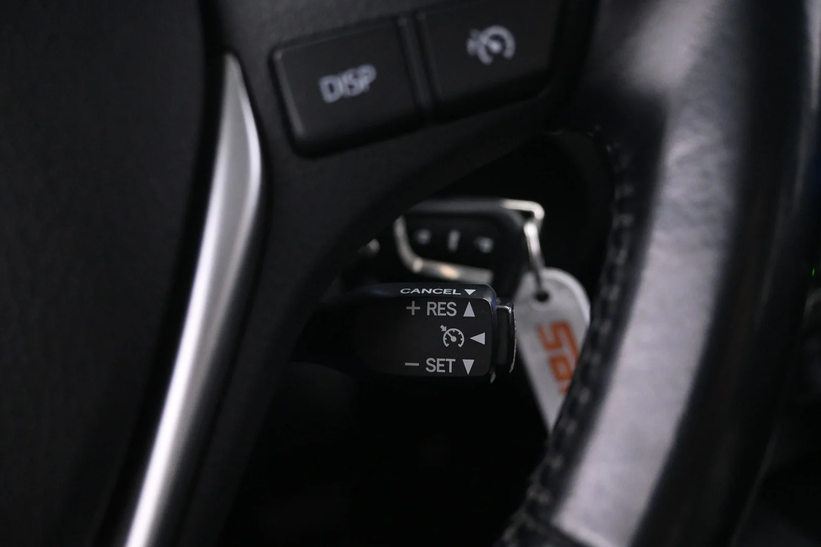 Car Image - Plq1VAdoTmQF0NQ8HYAeH