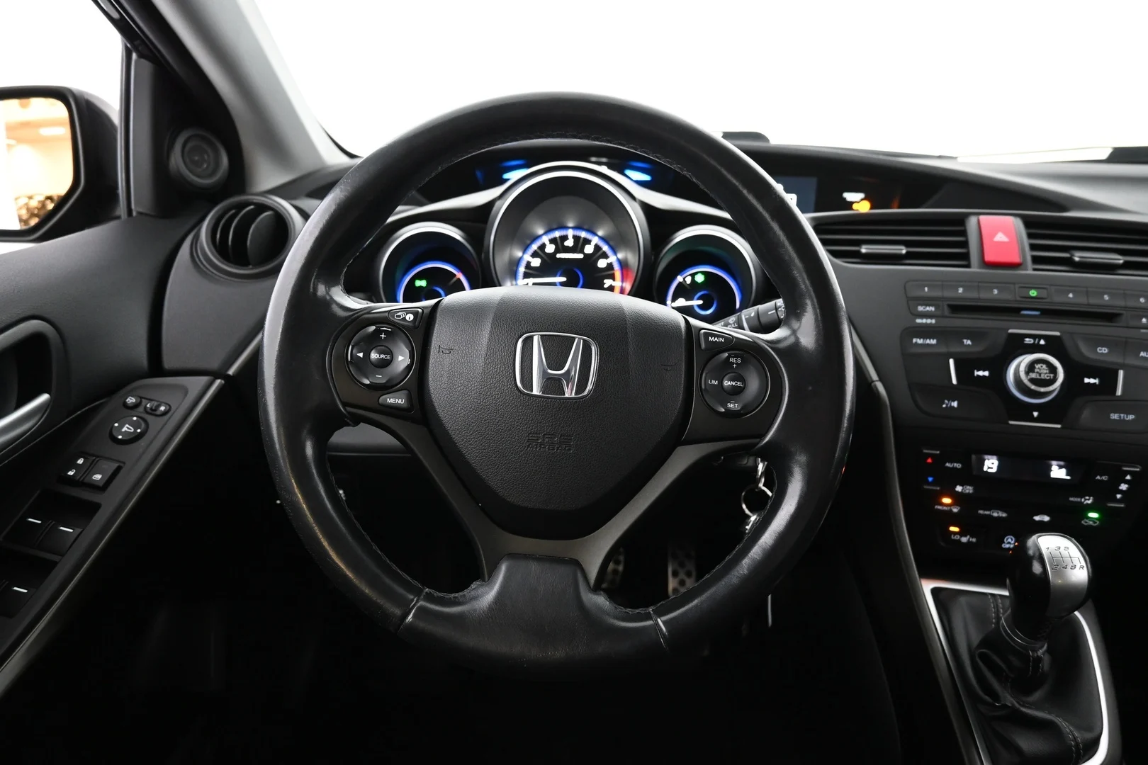 Car Image - 1CnvCLMKmlb13xwjlbt6oS