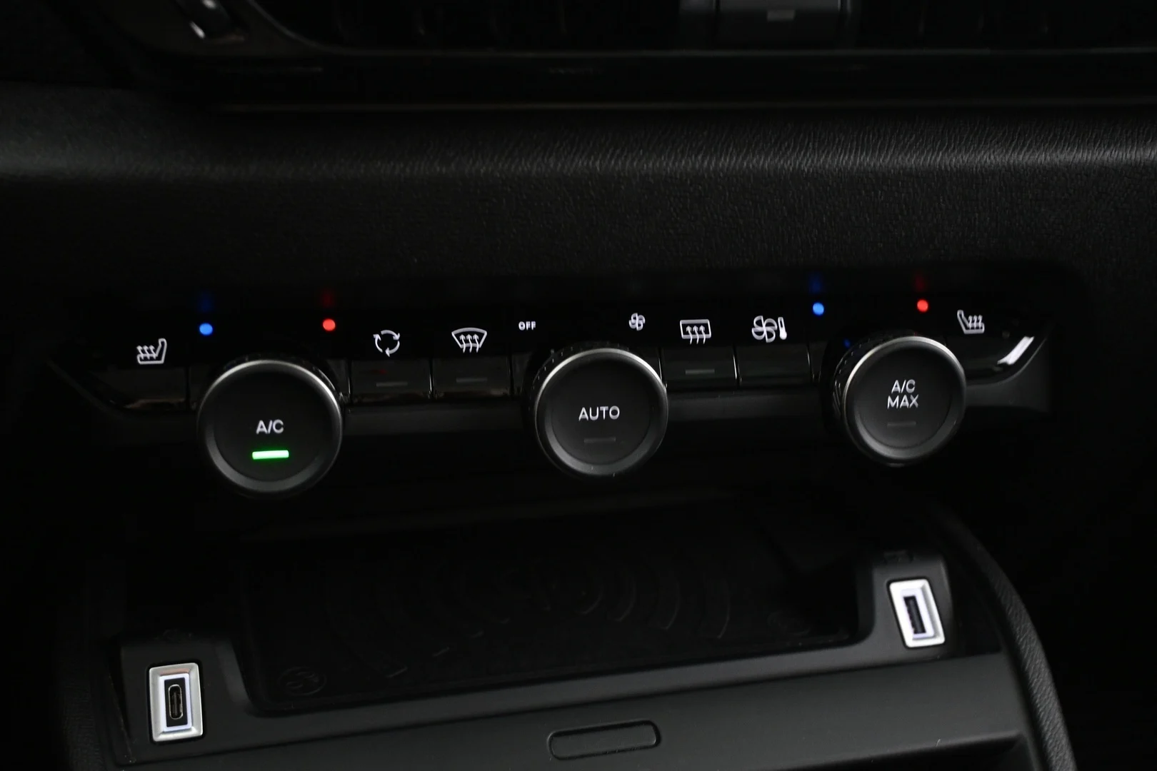 Car Image - 7KN39Bv1eYNLljprvVXGrI